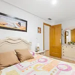 Yovalu 1 Yovalu Con Balcon Yovalutres Con Piscina, Calle Parodi * 또레비에하