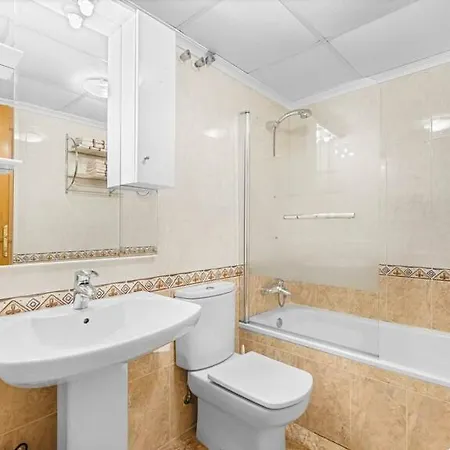 Yovalu Con Balcon,yovalu1sin Balcon, Yovalutres Con Piscina Appartement Torrevieja