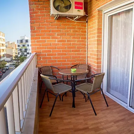 Yovalu 1 Yovalu Con Balcon Yovalutres Con Piscina, Calle Parodi * טורבייחה