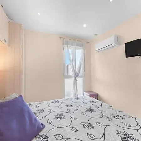 Appartement Yovalu 1 Yovalu Con Balcon Yovalutres Con Piscina, Calle Parodi *